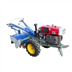 Traktor pohodnega tipa